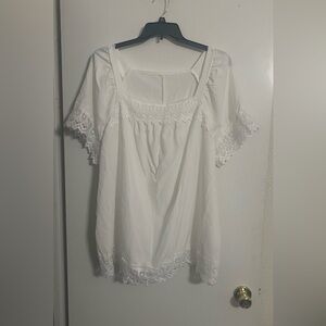 SHEIN Curve Elegant White Top